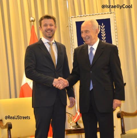 Prince Frederik and Shimon Peres photo, official handshake picture, image Peres and royal visit