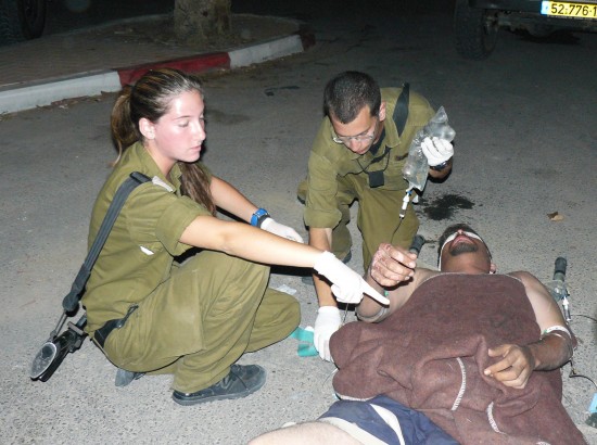 Flickr_-_Israel_Defense_Forces_-_IDF_Soldiers_Treats_Palestinian_Man