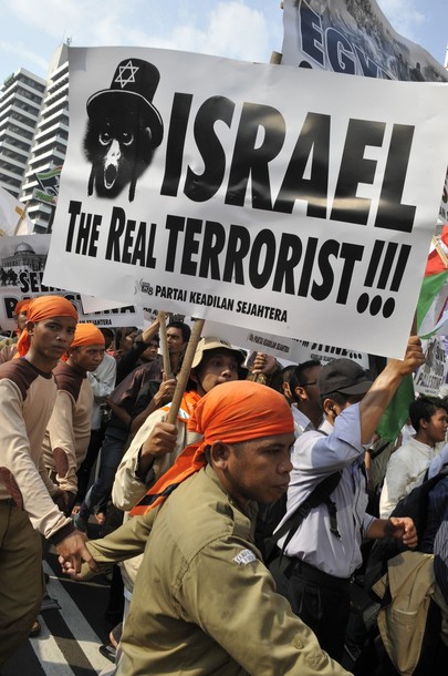antisemitic protest