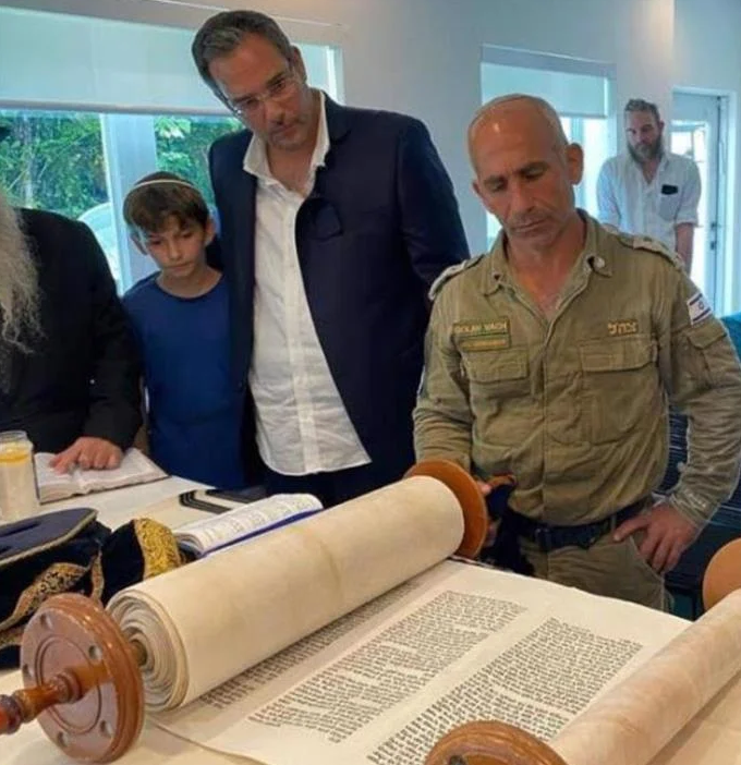 golan-vach-torah-reading