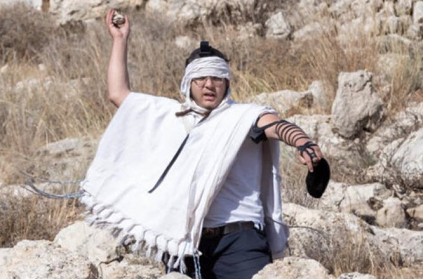 rock throwing jew