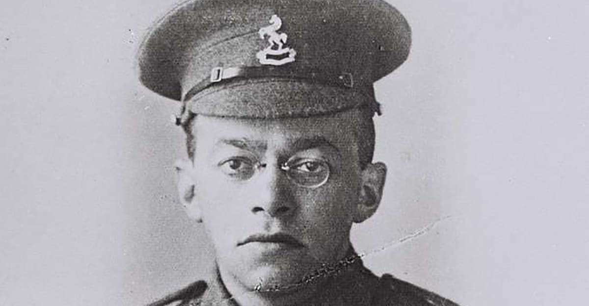 zeev-jabotinsky-in-army-uniform-during-world-war-1-d850-054-1771a4-1024