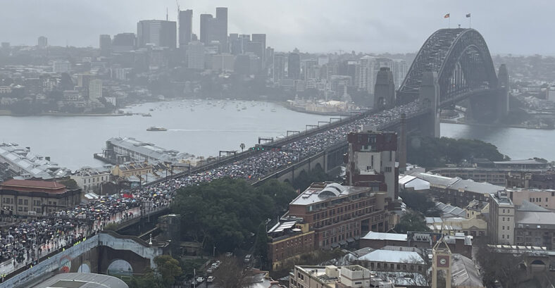 sydney harbor bridge