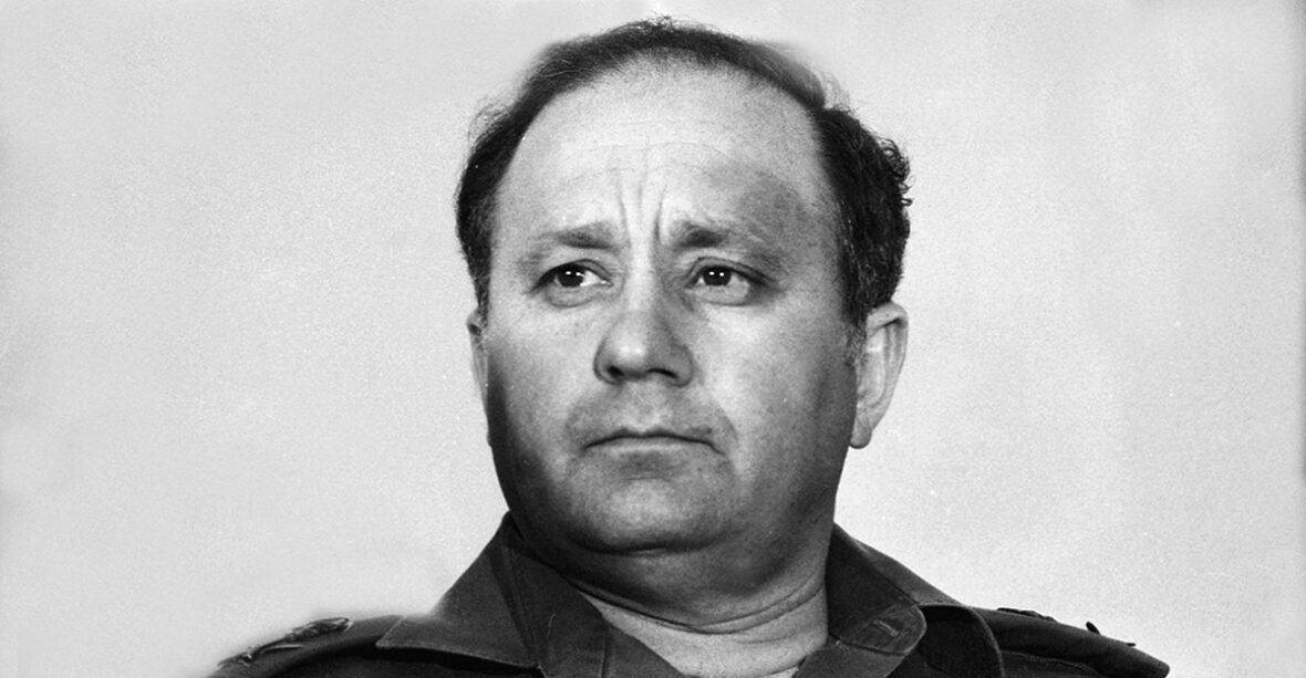 Yitzhak Hofi