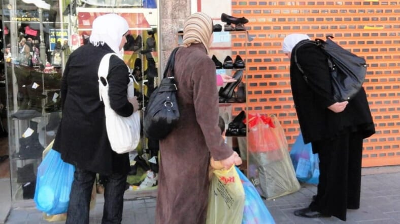 Arab women photo, image muslim women