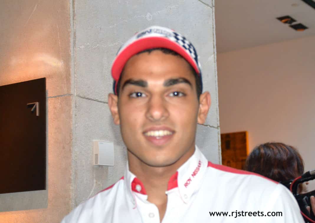 photo Israeli race car driver