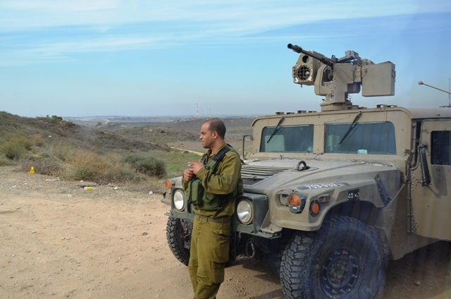 image Israeli soldier