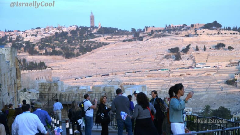 image from Old City, photo Har Hazetim, cemetery Jerusalem