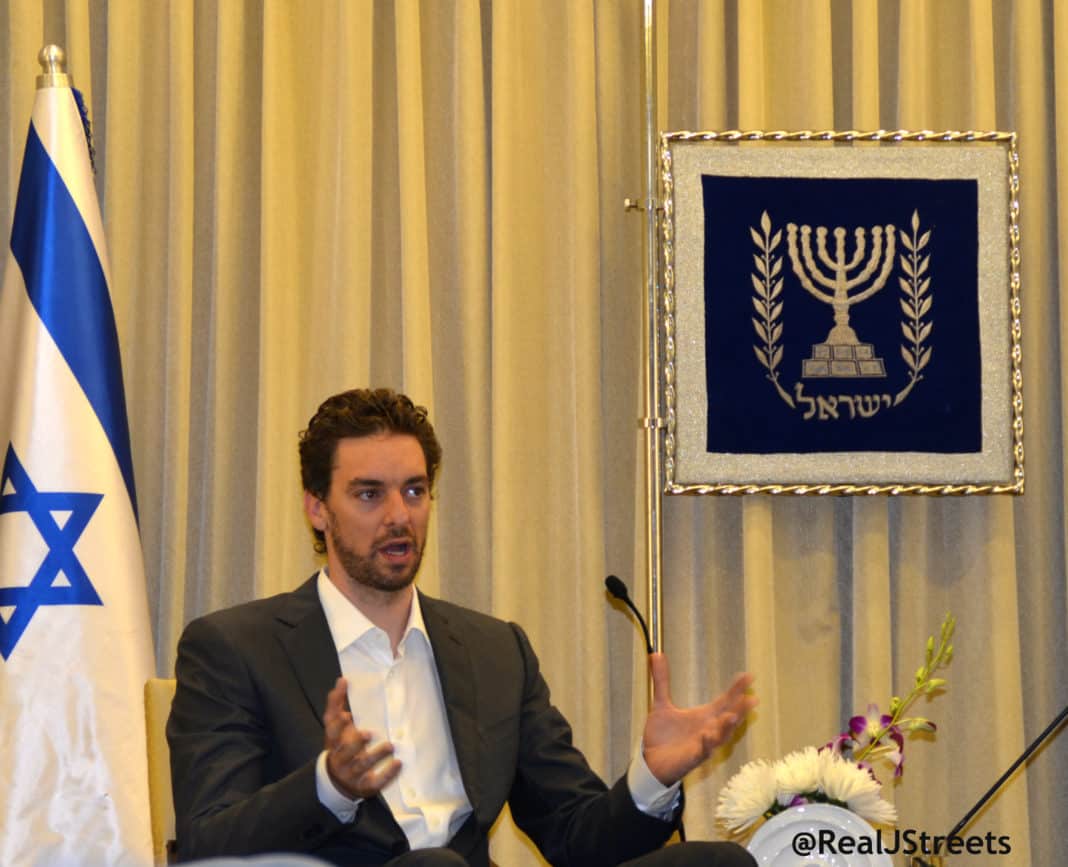 image Pau Gasol , picture Gasol in Israel