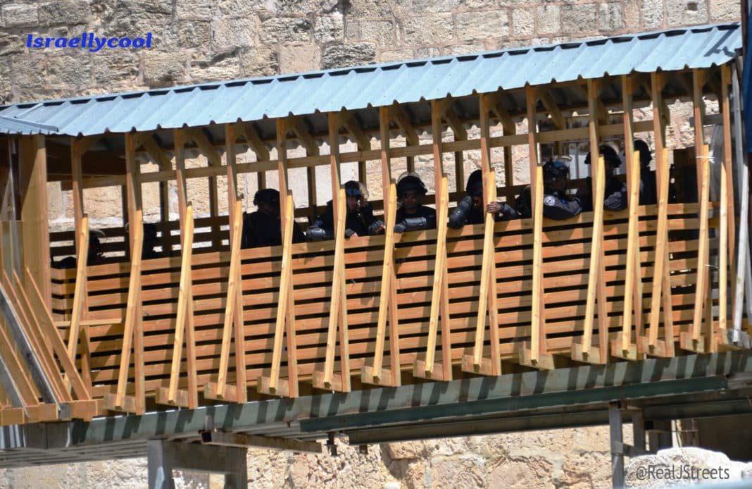 Israeli security in Mughrabi Bridge on Friday for Muslim prayer time