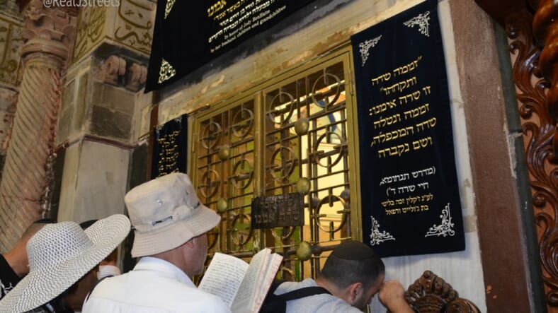 Hevron kever of Sara Emenu in Cave of Patriarchs