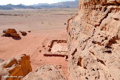 Timna-Hathors-Temple-tb010612891-bibleplaces