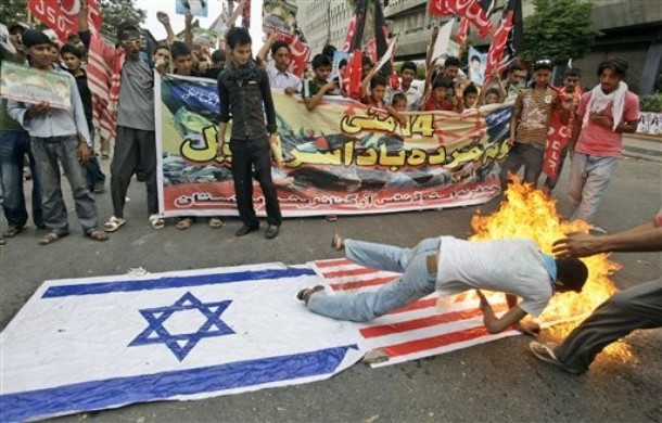 APTOPIX Pakistan Israel Palestinians