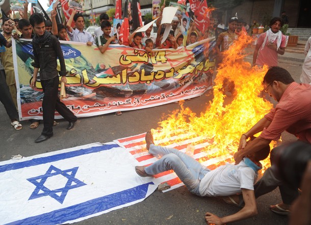demonstrator