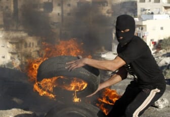 palestinian burning tire