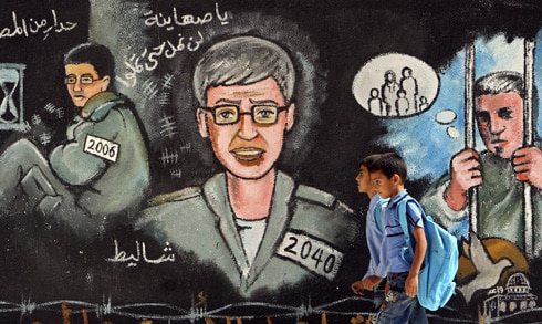 palestinian mock Shalit palestinian mock Shalit