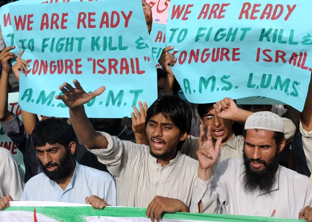 anti-Israel protesters