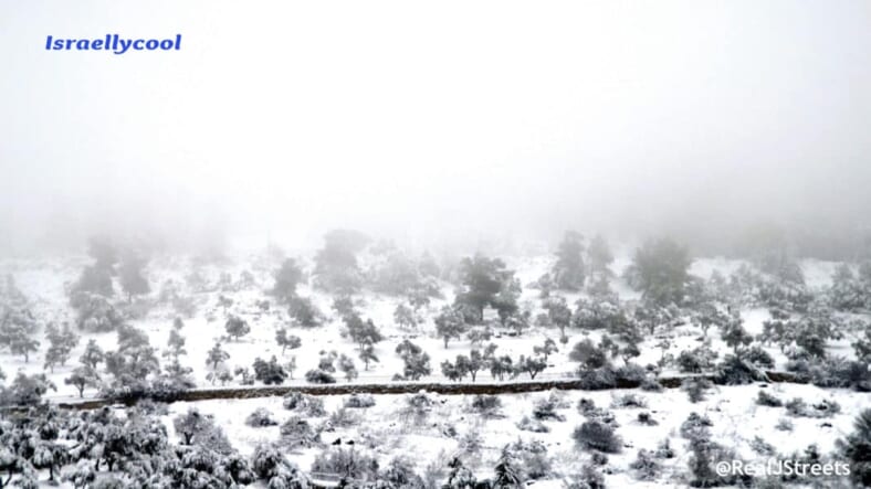 image valley of cross in snow and fog
